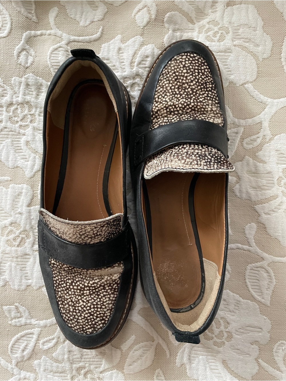 Clarks Black and Beige Textured Penny Loafers